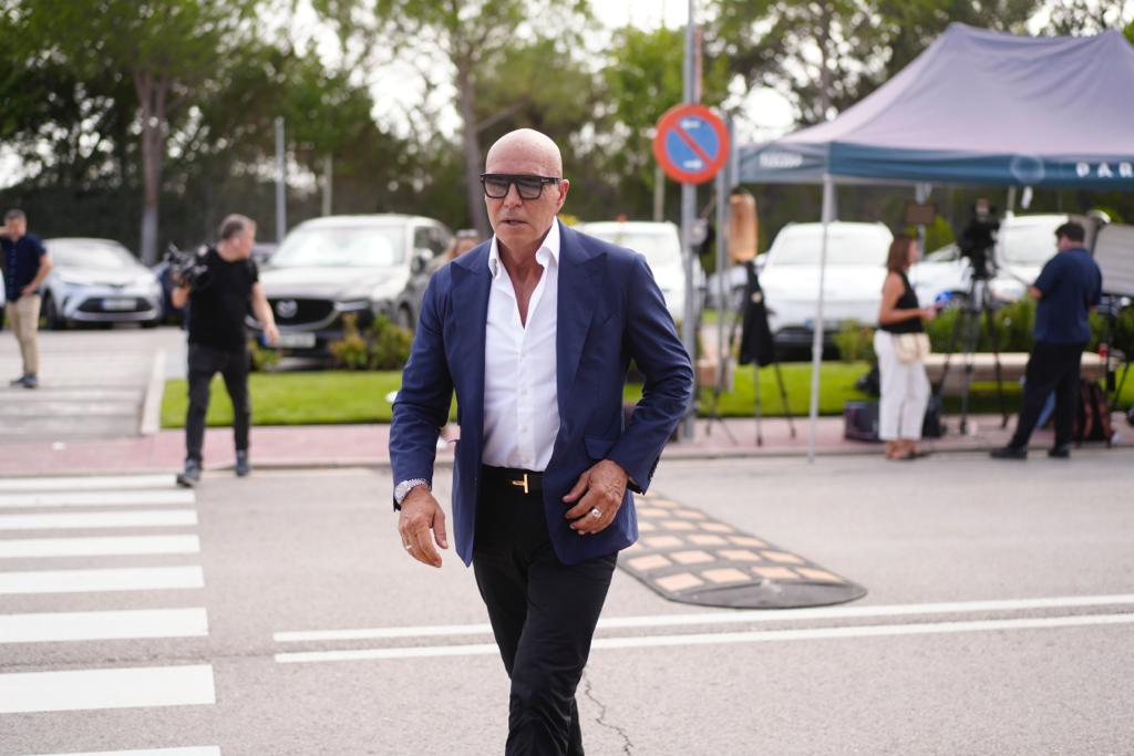 Kiko Matamoros tampoco ha querido faltar a dar el último adiós a María Teresa Campos