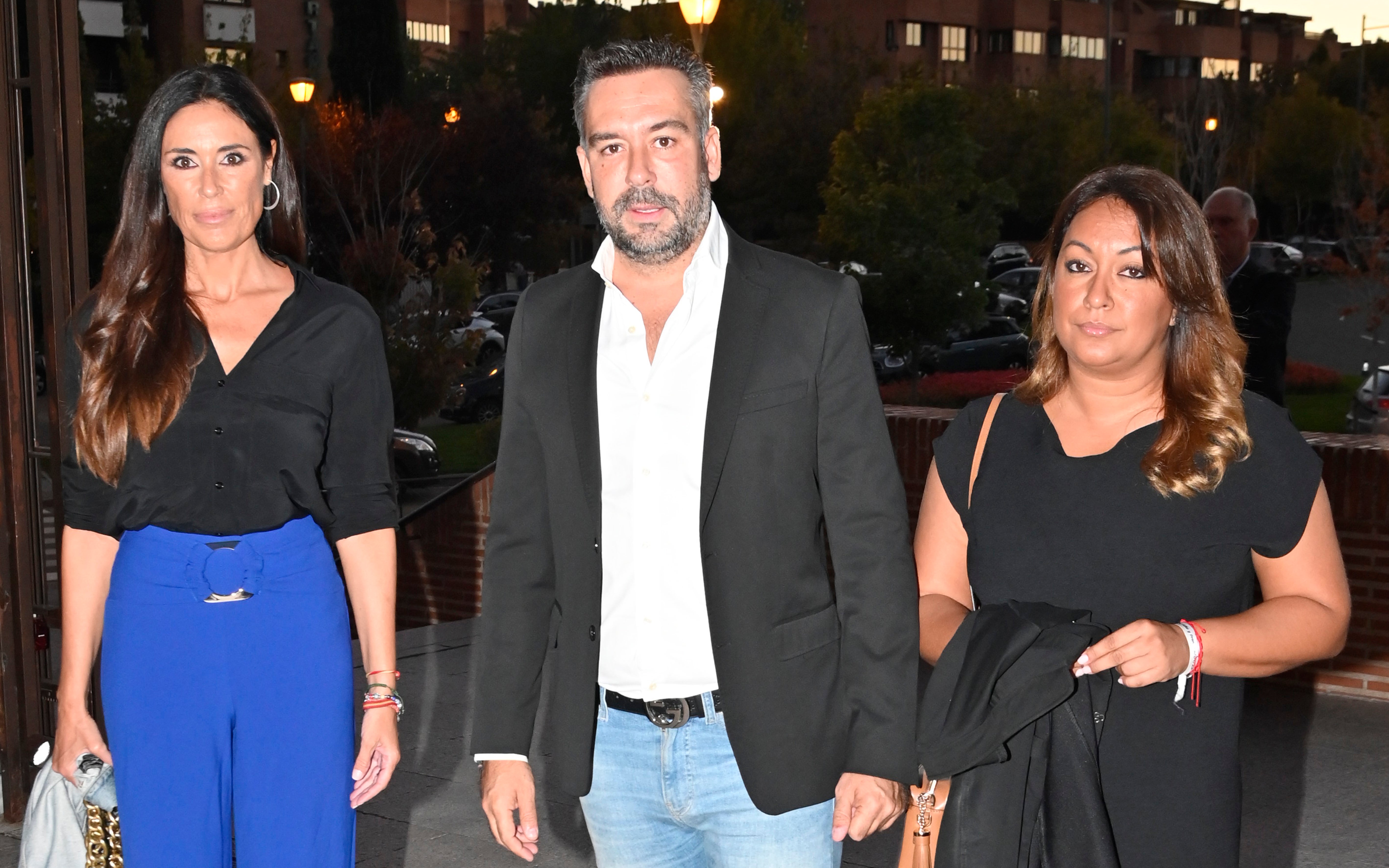 Isabel Rábago, Kike Calleja y Raquel Abad en el funeral de María Teresa Campos en Madrid
