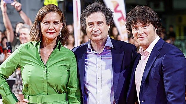 Samantha Vallejo Nagera con Pepe Rodriguez y Jordi Cruz