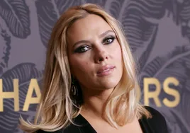 Scarlett Johansson demanda a una aplicación de IA por usar su voz e imagen sin consentimiento