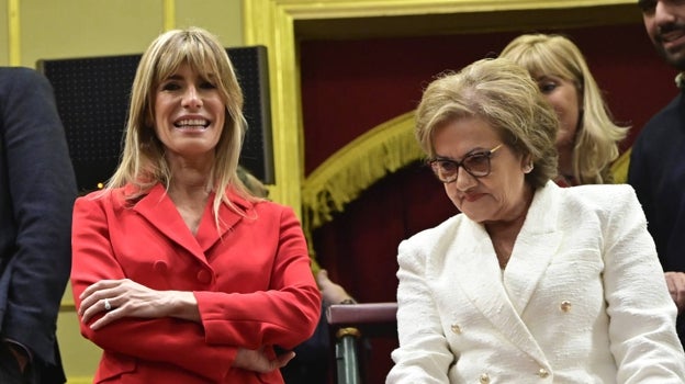 Begoña Gómez junto a su suegra, Magdalena Pérez-Castejón