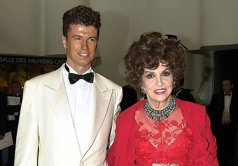 Javier Rigau y Gina Lollobrigida en la gala de la Cruz Roja 2003 en Mónaco
