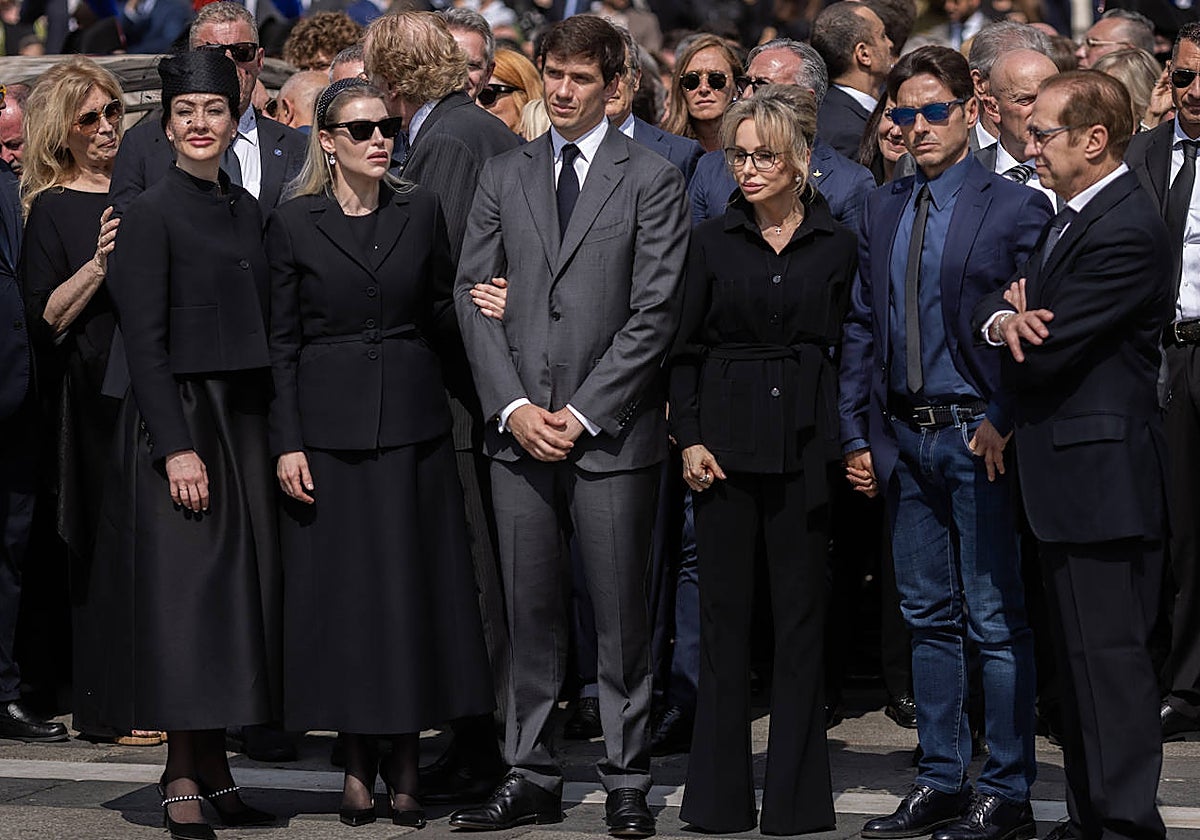 Los hijos de Silvio Berlusconi en el funeral de Estado de su padre,  en la catedral de Milán, el 14 de junio de 2023