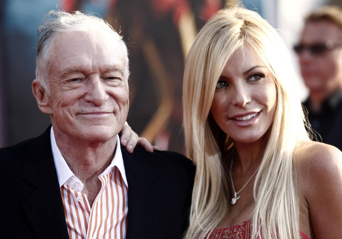 Hugh Hefner junto a su tercera mujer, Crystal