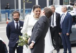 Boda Almeida y Teresa Urquijo, en directo: invitados, vestidos y última hora del enlace del alcalde de Madrid hoy