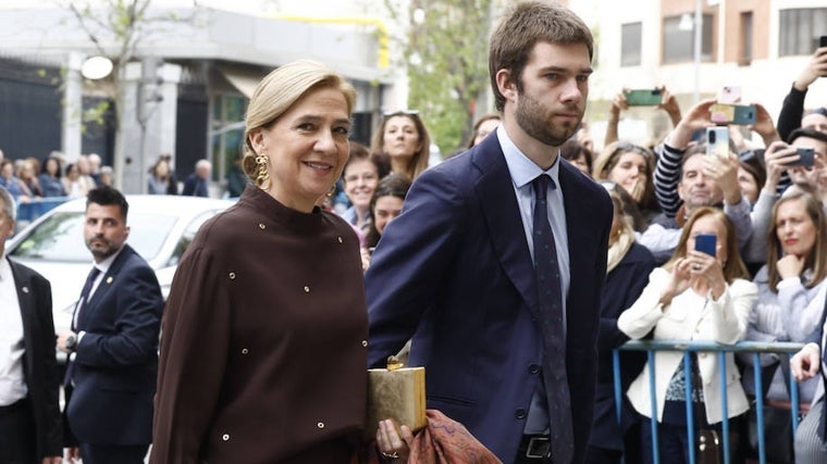 La Infanta Cristina junto a su hijo Juan