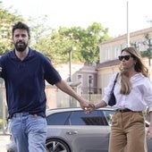 Piqué y Clara Chía aparecen juntos y enamorados en el juicio contra el paparazzi Jordi Martín