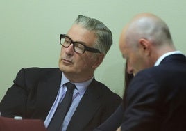 El juicio de Alec Baldwin se paraliza por ocultación de pruebas