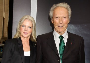 Clint Eastwood devastado, tras la muerte de Christina Sandera, su pareja: «La echaré mucho de menos»