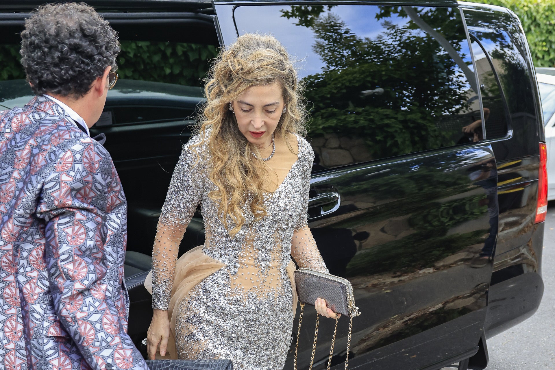 Invitados llegando a la boda