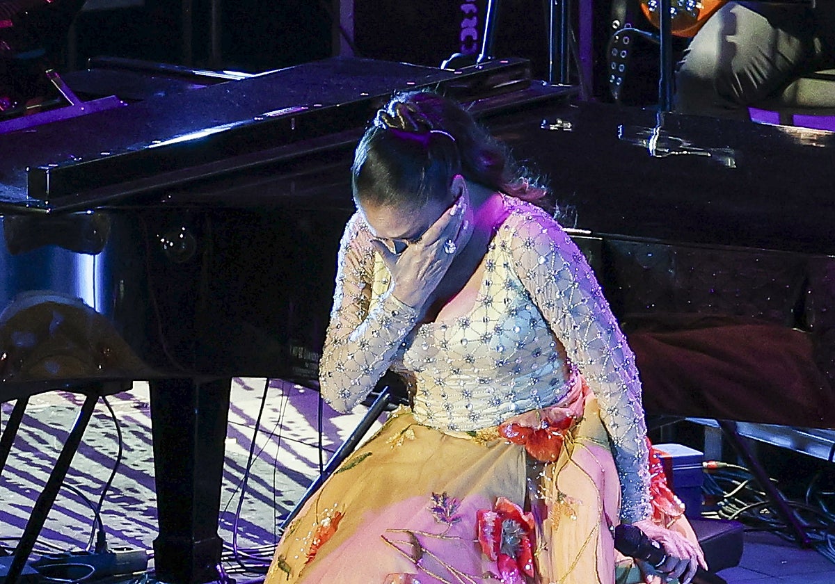 Isabel Pantoja, durante su concierto en Zaragoza de este año.