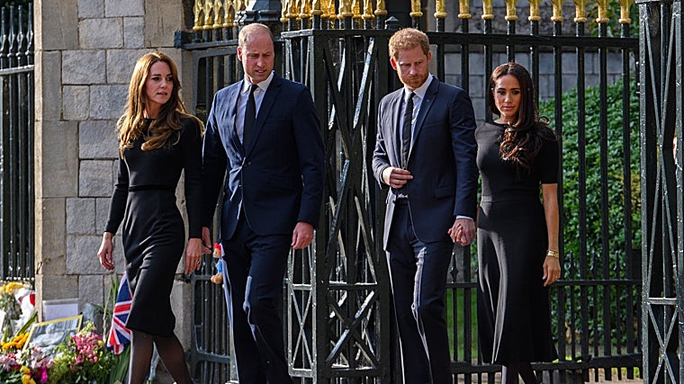 Kate Middleton, Príncipe Guillermo, Príncipe Harry y Meghan Markle en el funeral de Isabel II, 2022