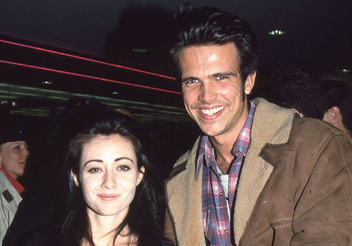 Detenido el actor Ashley Hamilton, exmarido de Shannen Doherty, tras amenazar con un cuchillo al empleado de un hotel