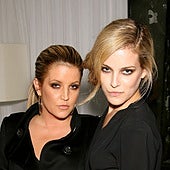 El escándalo sigue con Lisa Marie Presley: cómo conservó el cuerpo de su hijo Benjamin en su casa dos meses después de su muerte