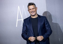 Alejandro Sanz, una compañía, una insinuación y el rumor: ¿nueva novia?