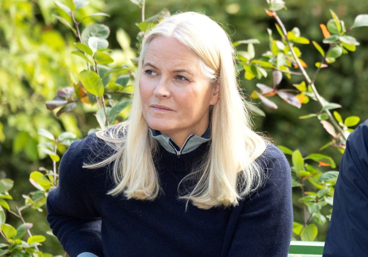 La Casa Real noruega comunica la baja por enfermedad de la Princesa Mette-Marit debido a los efectos de su tratamiento