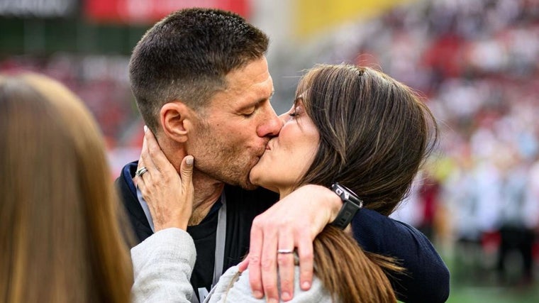 El lado de personal de Xabi Alonso: su mujer, Nagore Aramburu, sus hijos y pasión por la moda