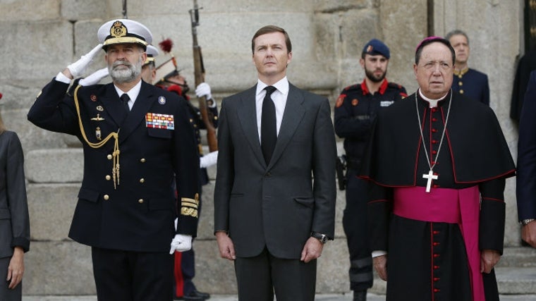 Pedro de Borbón-Dos Sicilias sorprende como voluntario en Valencia tras la DANA