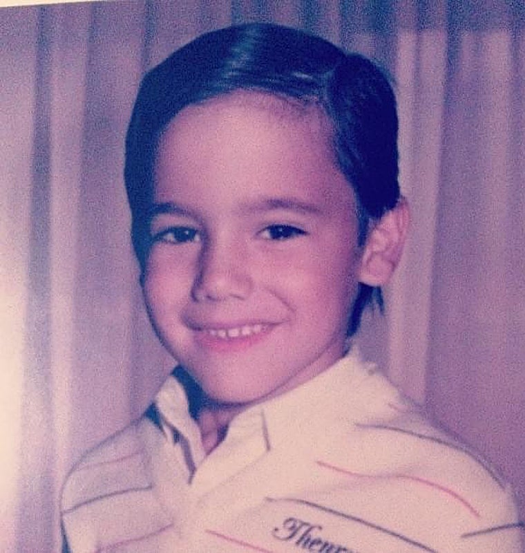 Ion en una foto de pequeño