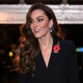 Kate Middleton celebra el amor en una carta por Navidad con la que cierra su año más difícil: «Es la luz en la oscuridad»