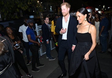 Harry y Meghan emocionan con su postal navideña más personal: así han crecido Archie y Lilibet