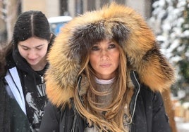 Jennifer Lopez busca la paz en el nuevo año de compras y con su hija Emme bajo la exclusiva nieve de Aspen