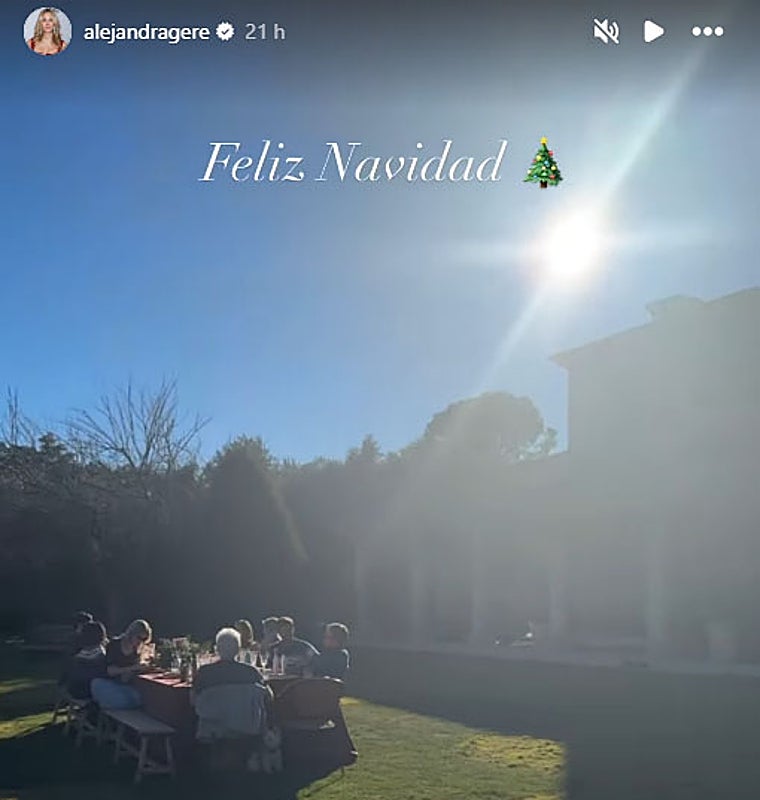 La costumbrista Navidad madrileña de Richard Gere y Alejandra Silva: chocolate en San Ginés, paseo invernal y almuerzo multitudinario