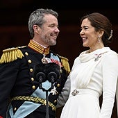 Un año en la vida de los reyes Federico y Mary de Dinamarca: abdicación, coronación... y una salva de rumores