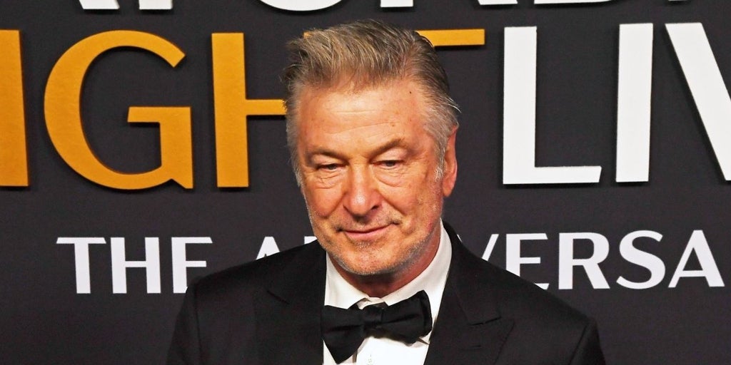 La docuserie de Alec Baldwin, salpicada por las críticas y una denuncia que alegan intención de lucrarse con el caso 'Rust'