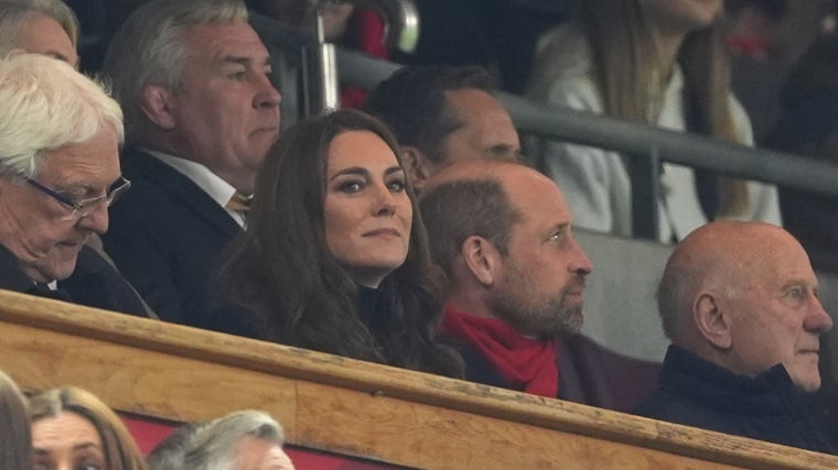 Kate y Guillermo durante el partido de Gales contra Inglaterra