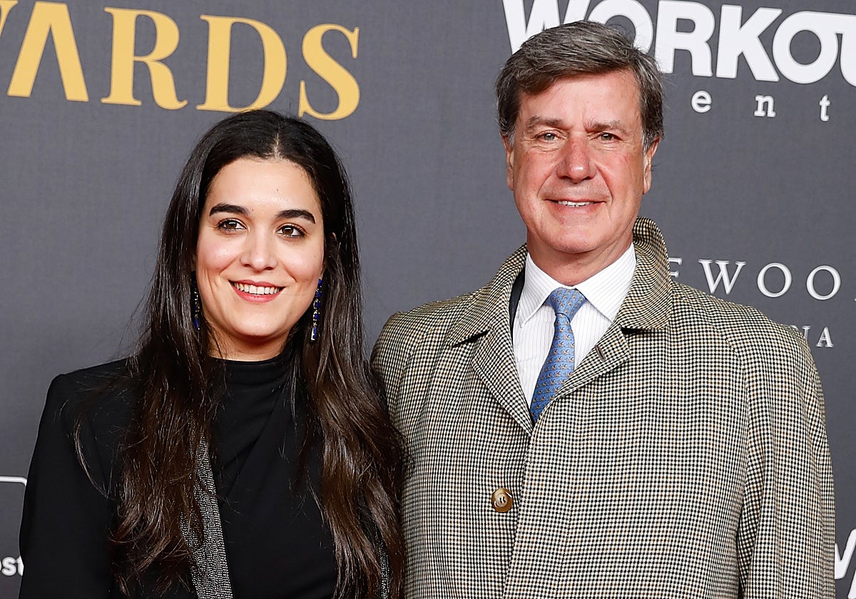 Cayetano Martínez de Irujo y su novia, Bárbara Mirjan, se comprometen tras una década de relación