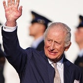 Carlos III, «en excelente forma», desafía los rumores sobre su estado de salud con su visita a Italia