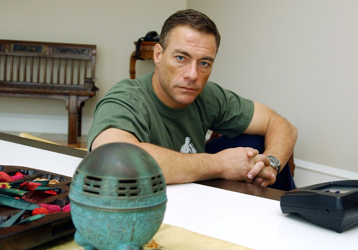 Jean-Claude Van Damme responde a las acusaciones de haber mantenido relaciones sexuales con presuntas víctimas de trata
