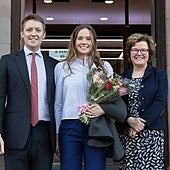 Radiante y embarazada: así reapareció la duquesa de Westminster en Chester