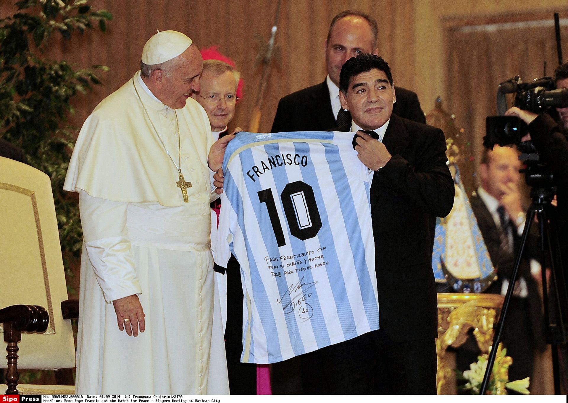 Actores, futbolistas, reyes y cantantes: los famosos que han visitado al Papa Francisco