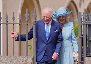 La ilusión de Carlos III y la Reina Camilla, sus cachorros: «Moley es muy traviesa»