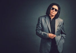 Gene Simmons, líder de KISS, cobra 12.500 dólares a quien quiera ser su asistente por un día