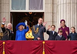 La Familia Real británica hace piña y oídos sordos a las declaraciones del Príncipe Harry