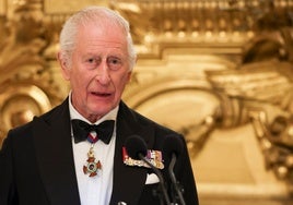 «No hay confianza»: el duro mensaje del entorno del Rey Carlos III sobre el Príncipe Harry