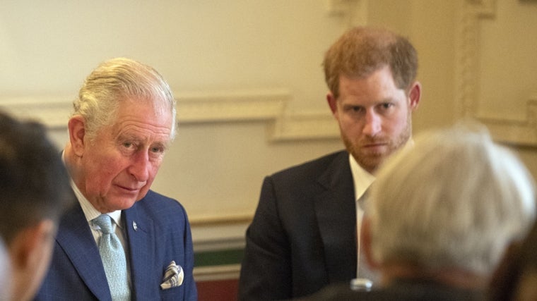 «No hay confianza»: el duro mensaje del entorno del Rey Carlos III sobre el Príncipe Harry