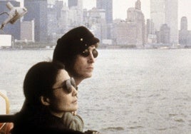 La increíble historia de la hija de Yoko Ono que fue secuestrada, criada en una secta y no vio a su madre en décadas