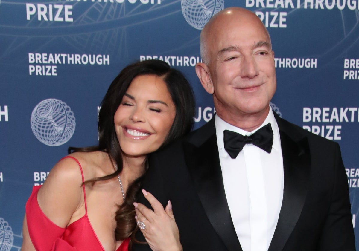 Jeff Bezos y Lauren Sánchez, en una imagen reciente.