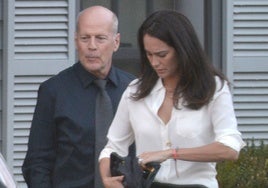 Bruce Willis junto a su mujer