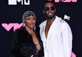 Escándalo en el juicio de Sean 'Diddy' Combs: una mujer, expulsada de la sala por gritar obscenidades en su defensa
