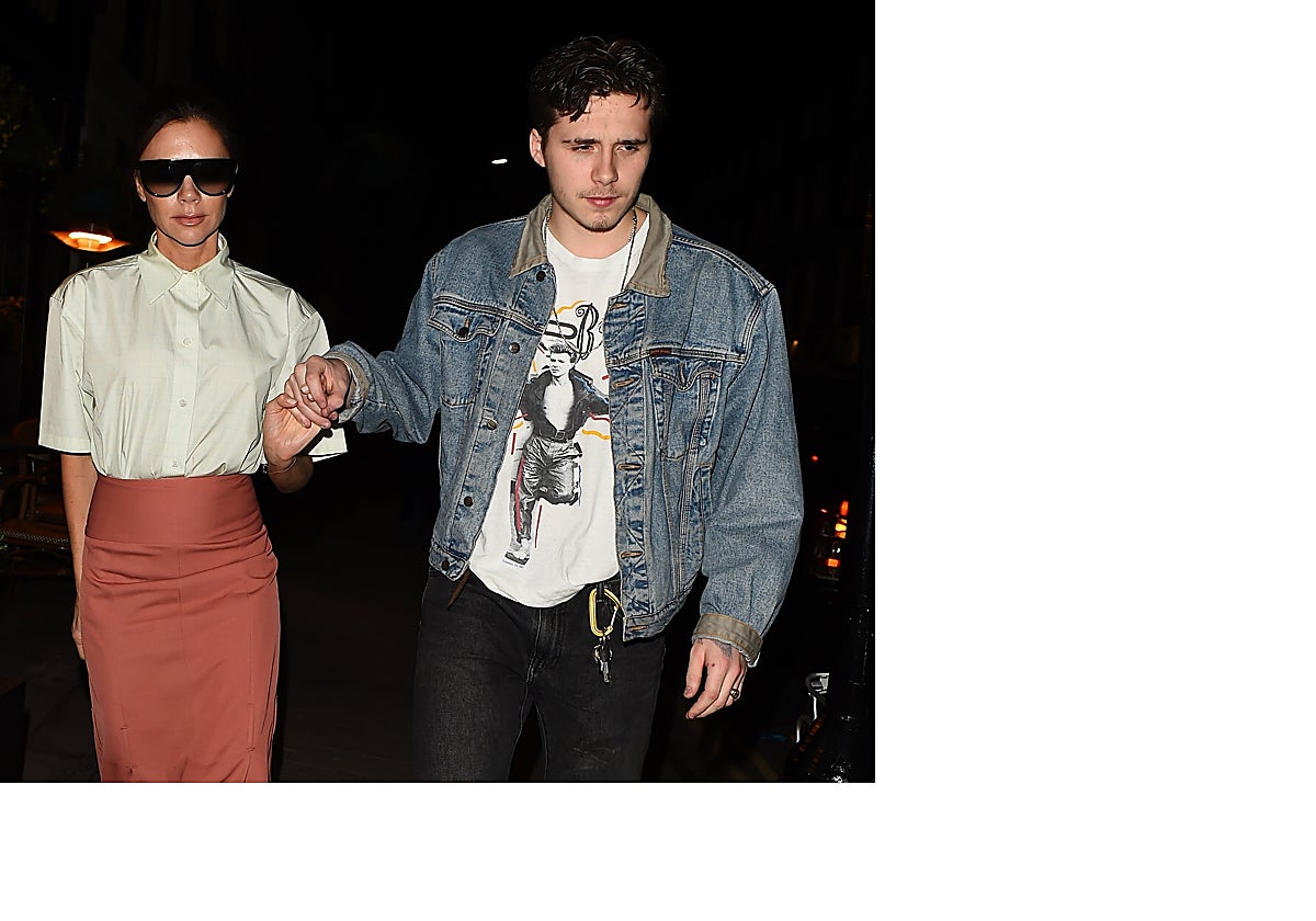 Victoria Beckham y su hijo Brooklyn
