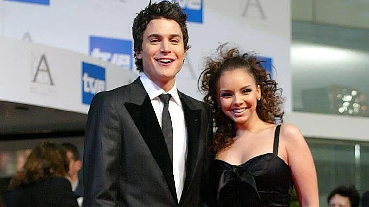 Álex González salió durante casi un año con la cantante Chenoa