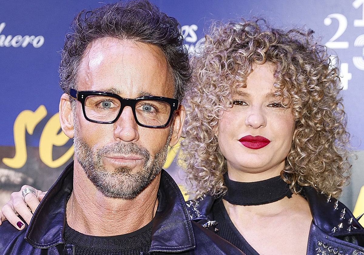 Álvaro Muñoz Escassi y Sheila Casas, en una imagen de este año.