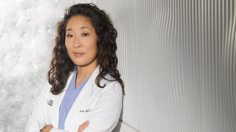 Sandra Oh, de 'Anatomía de Grey', ya es doctora: «Gracias por ayudar a cumplir el sueño de mis padres»
