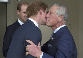 La prensa inglesa destapa la bomba: el Príncipe Harry invitará al Rey Carlos III y el Príncipe Guillermo a los Juegos Invictus de 2027