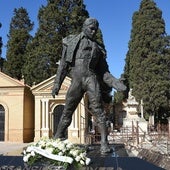 Nuevo desastre en la familia Rivera: profanan la tumba de Paquirri, desaparecen objetos y rompen la escultura